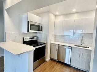 310 Hammond Pond Pkwy #504, Chestnut Hill, MA 02467