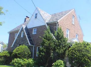 13105 Newport Ave, Rockaway Park, NY 11694