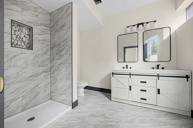 112 Valencia St — Photo 10