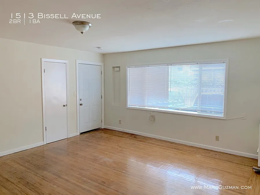 1513 Bissell Ave photo 1