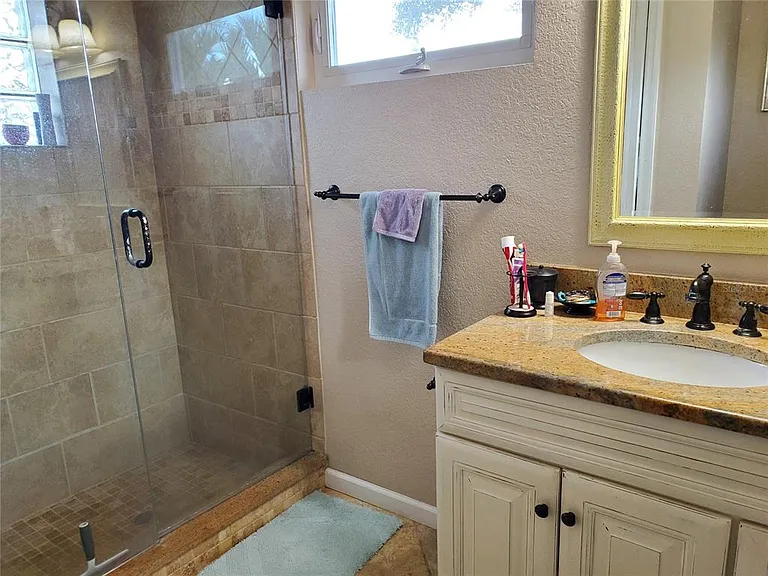 227 Lychee Rd — Photo 8