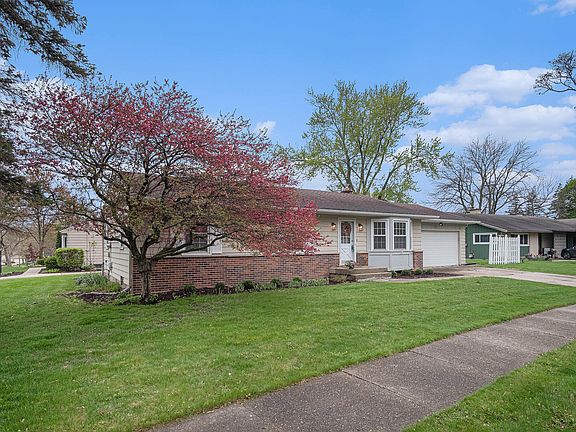 5th image of 2146 S Eventide Dr NE