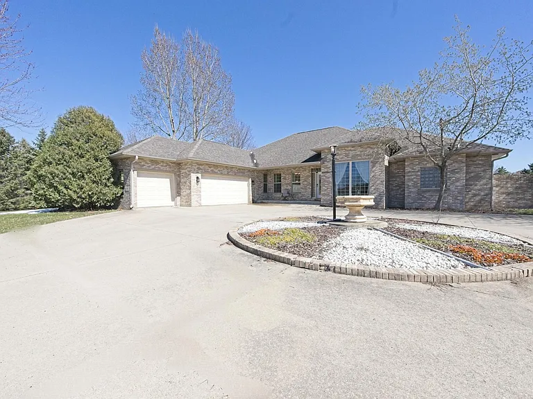 1805 Red Tail Dr — Photo 28