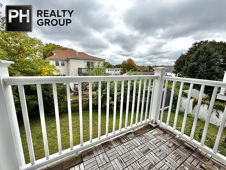 43 Edenfield Ave — Photo 17
