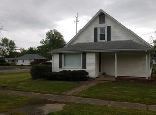 404 S 28th St, Herrin, IL 62948