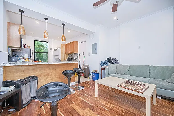 Rented by Keller Williams NYC | media 25