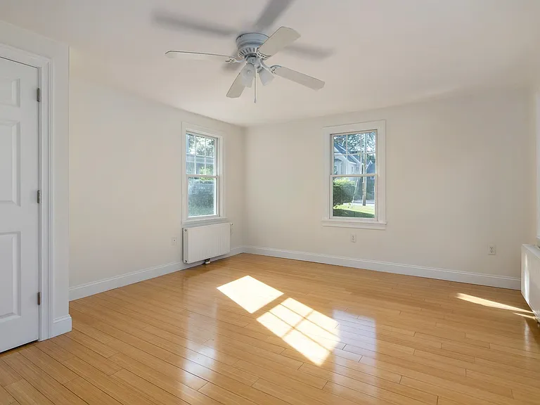 272 South St — Photo 20