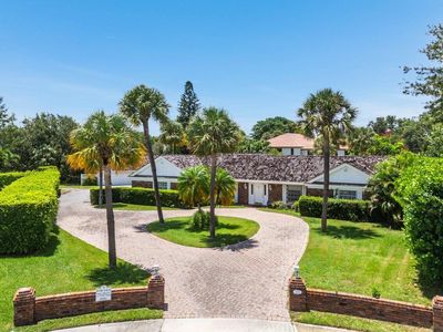 11991 Lake Shore Place, North Palm Beach, FL, 33408