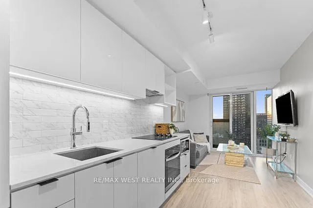 252 Church St #2616 — Photo 7