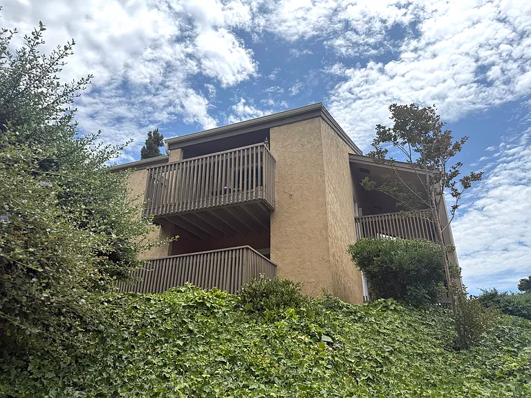 8581 Villa La Jolla Dr #A — Photo 2
