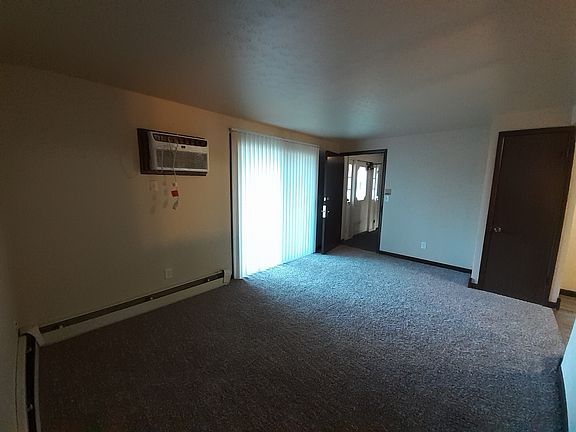 4th image of 535 Spinnaker Ln #10587399