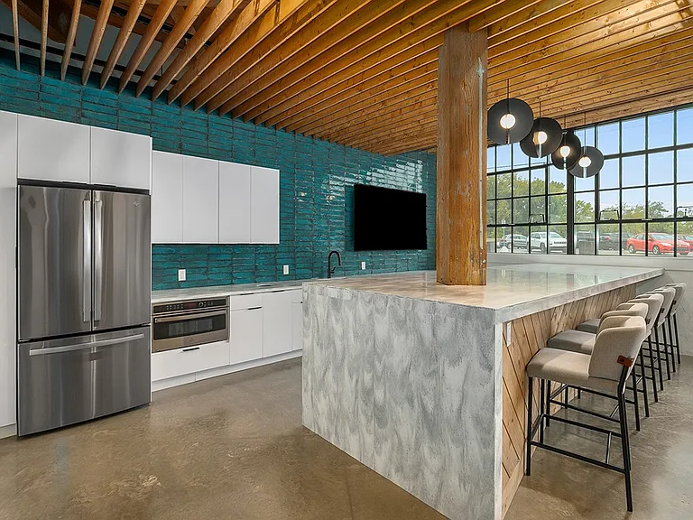 Box Board Lofts — Photo 14