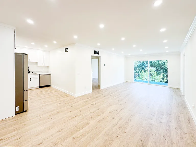 500 Jackson Pl #306 — Photo 3