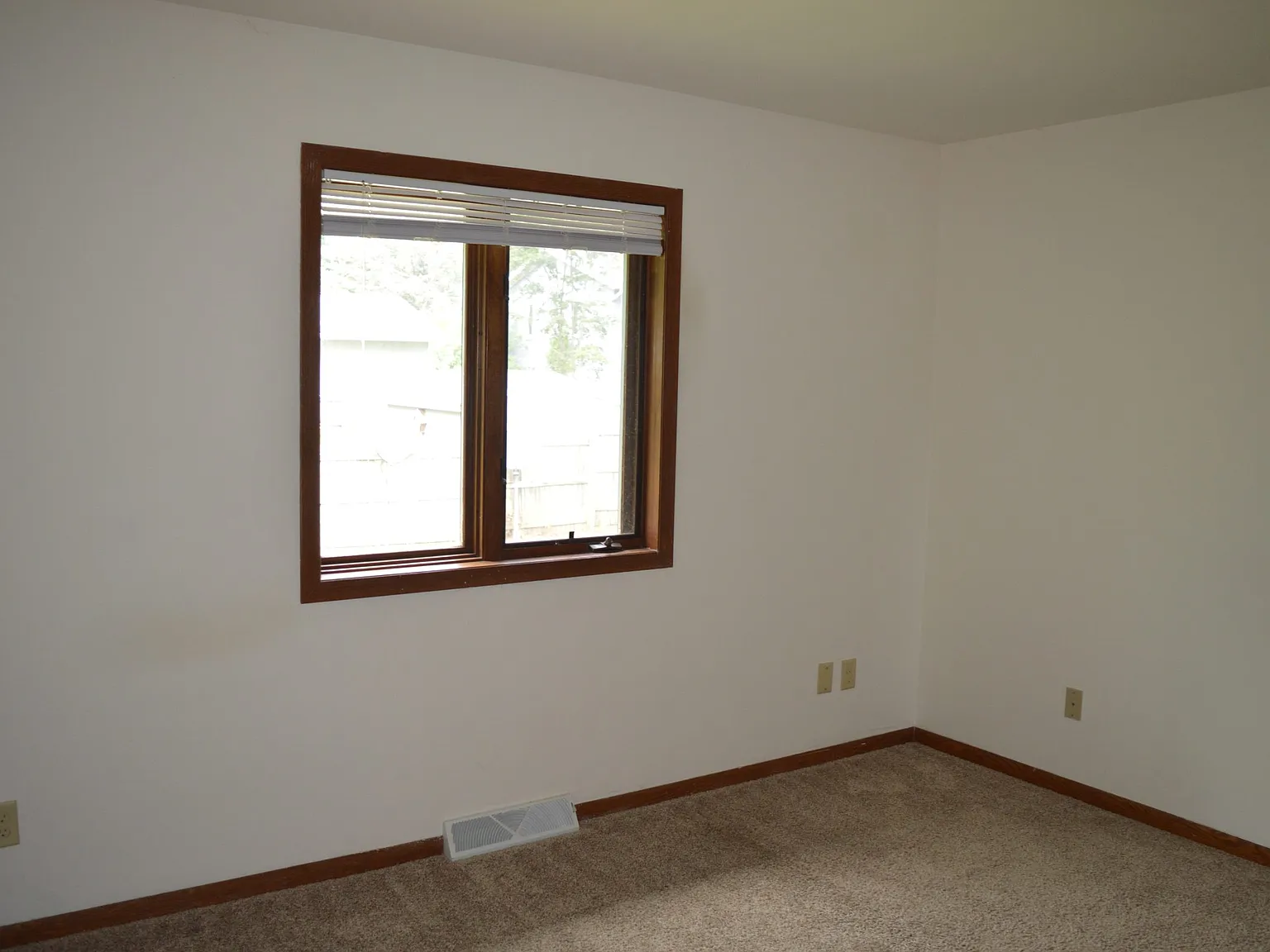2 bed, 742 sqft, $2,095 — Photo 4