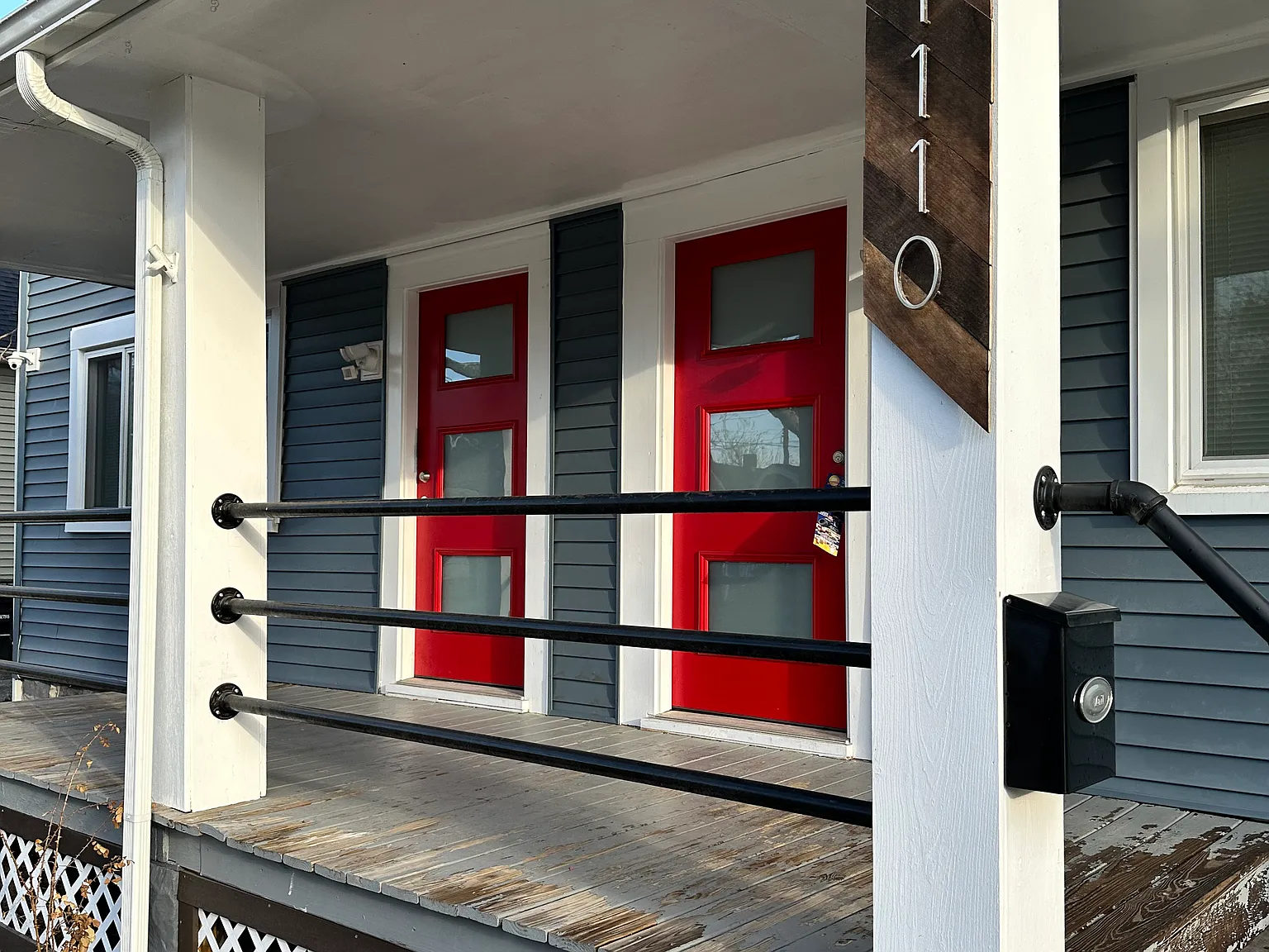 2 bed, 1250 sqft, $1,800 — Photo 2