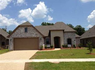 966 Maize St, Bossier City, LA 71111