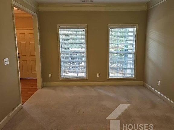 5th image of 204 Wild Meadow Dr