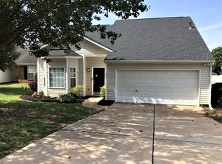 4831 Hopewood Ln, Charlotte, NC 28216