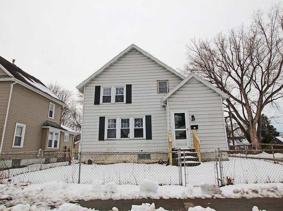 1st image of 15 Alonzo St