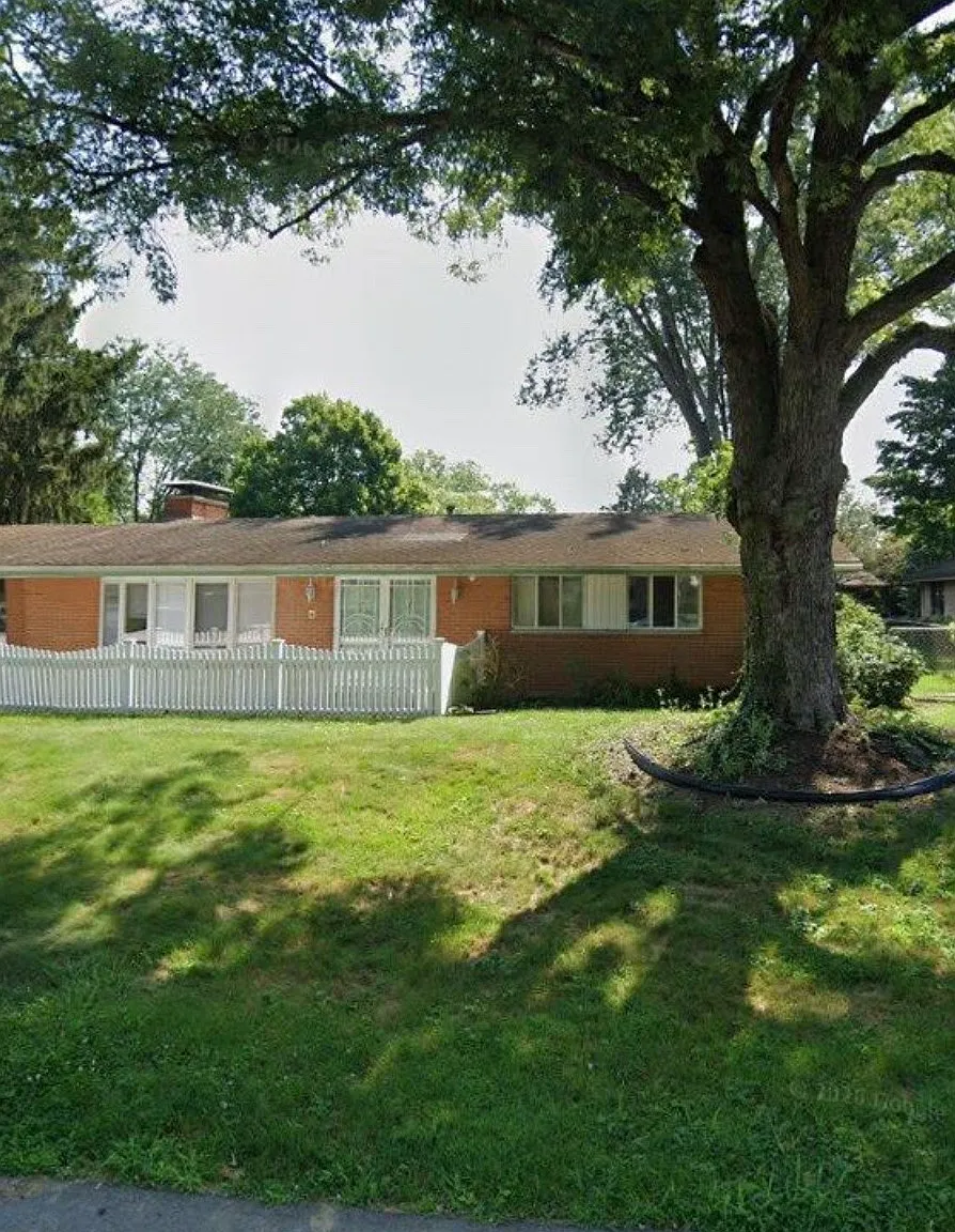 4 bed, 1809 sqft, $2,315 — Photo 1