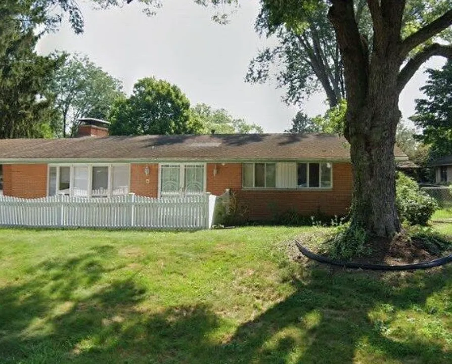 2338 Barnett Dr
