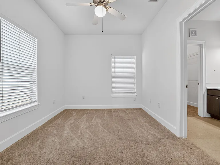 1901 Crossing Pl — Photo 12