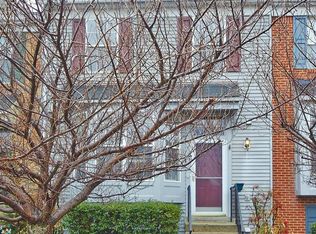 127 Hampshire Sq SW, Leesburg, VA 20175