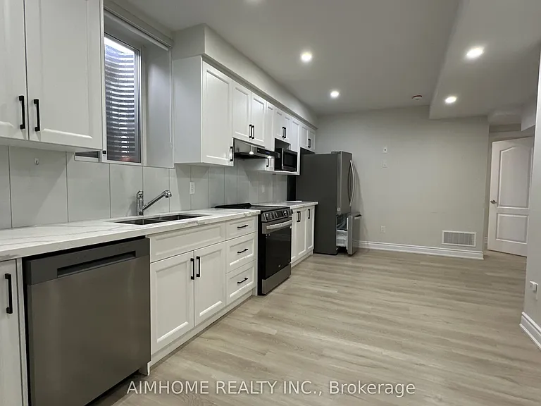 4 Flagg Ave #BASEMENT — Photo 9