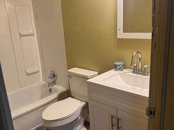 5th image of 351 Boling St