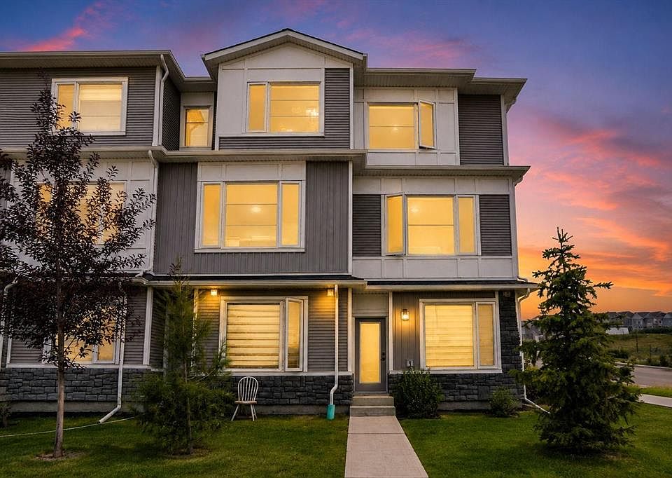 1st image of 241 W Saddlepeace Cres NE