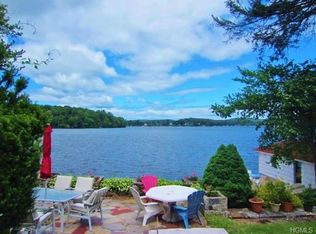 31 Tamarack Rd, Mahopac, NY 10541