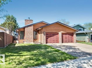 4668 16a Ave NW, Edmonton, AB T6L2S2