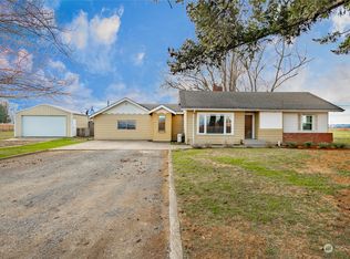 9239 Northwood Rd, Lynden, WA 98264