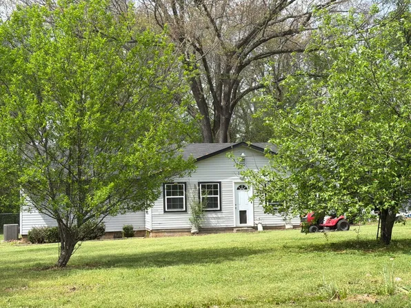 140 Stagg Rd, Oakland, TN 38060