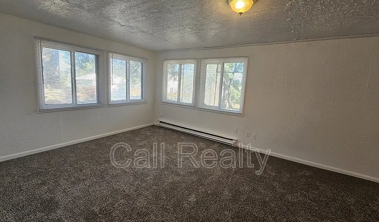 1701 E Desmet Ave — Photo 6