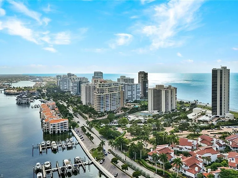 4551 Gulf Shore Blvd N #505 — Photo 3