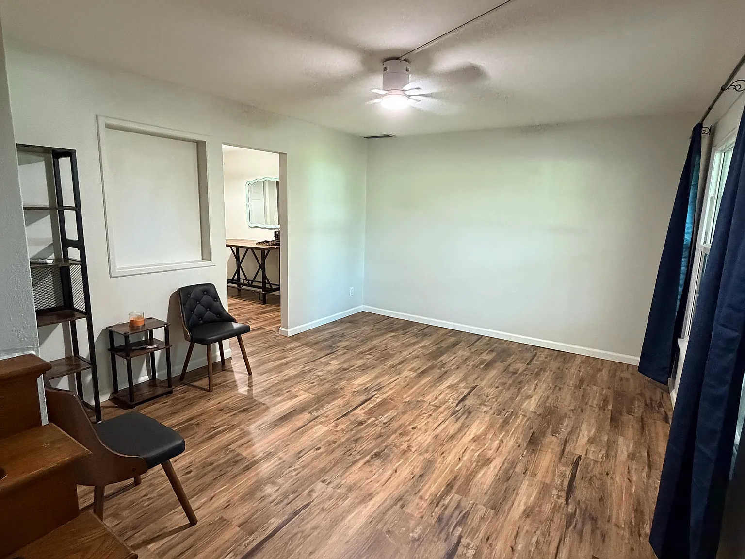 2 bed, 1.5 bath, 900 sqft, $2,200 — Photo 3
