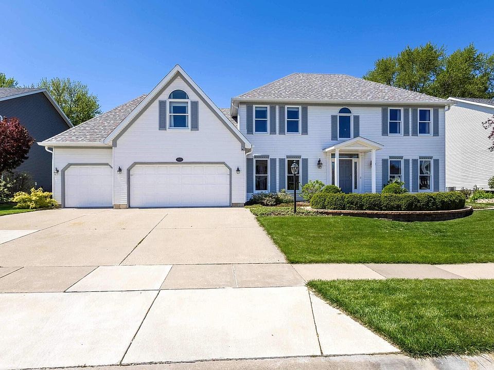 1st image of 3930 Parkdale Dr