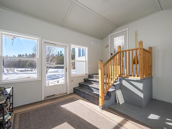 4th image of 23548 W River Rd