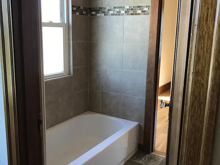 1016 S 8th St #4 — Photo 4
