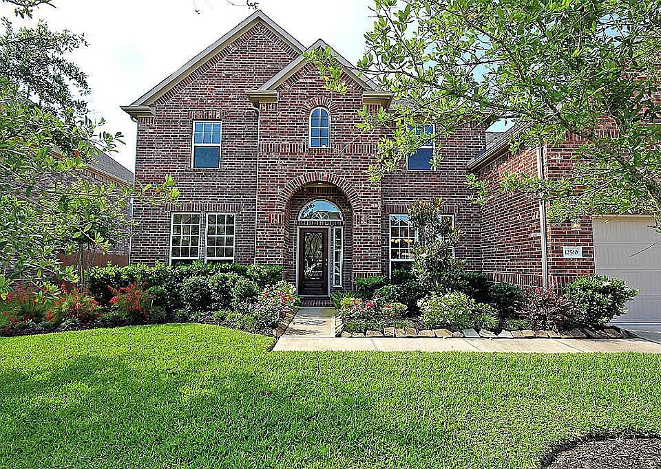 1st image of 12510 Shady Run Ln