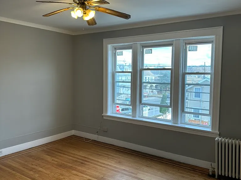 218 East 30th Street — Photo 3