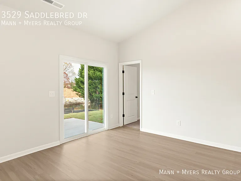 3529 Saddlebred Dr — Photo 8
