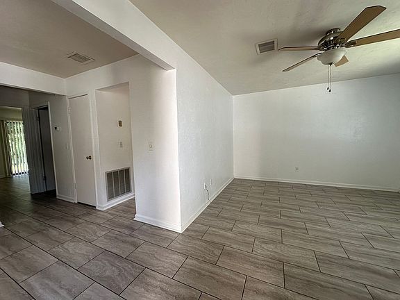 4th image of 1474 Willow Bend Way APT B