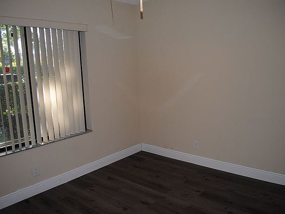 Second front bedroom