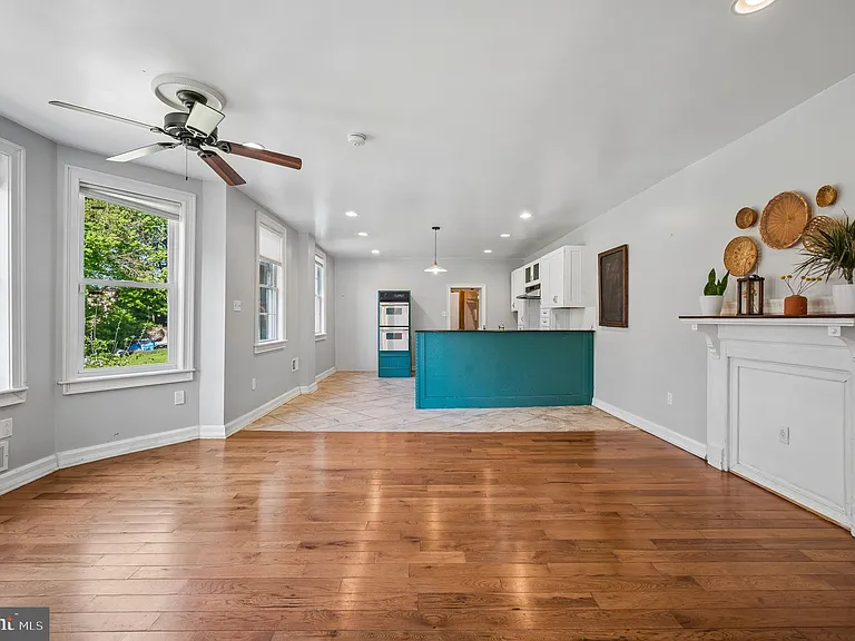 229 W Hansberry St — Photo 6