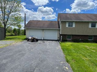 84 Shuman Rd, Honesdale, PA 18431