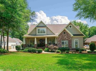 8702 Hickory Ct, Daphne, AL 36527