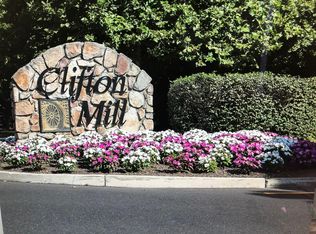 19 Windingbrook Rd, Bordentown, NJ 08505