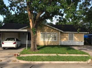 825 Grove St, Deer Park, TX 77536